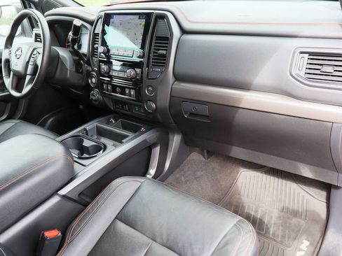 Used 2021 Nissan Titan PRO-4X w/ Pro-4x Convenience Package image 31