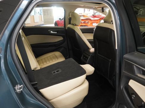 Used 2016 Ford Edge SEL w/ Equipment Group 201A AWD/4WD image 25