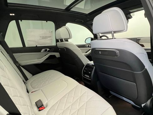 New 2026 BMW X5 xDrive40i image 8