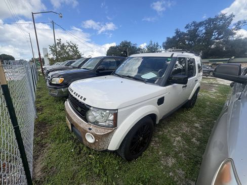 Used 2010 Land Rover LR4 HSE AWD/4WD image 4