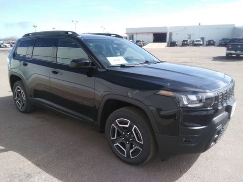 New 2026 Jeep Cherokee Laredo AWD/4WD image 4