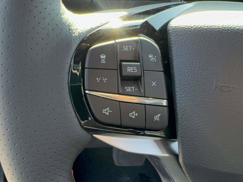 New 2026 Ford Explorer ST-Line AWD/4WD image 17
