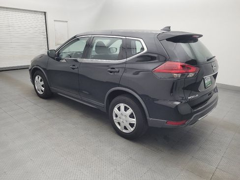 Used 2019 Nissan Rogue S FWD image 3
