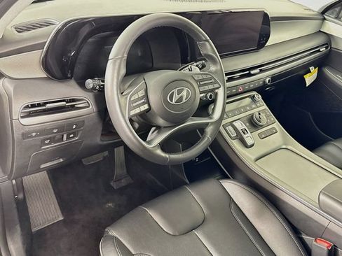 Certified 2025 Hyundai Palisade SEL AWD/4WD image 11