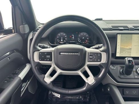 Used 2023 Land Rover Defender 130 X-Dynamic SE image 15