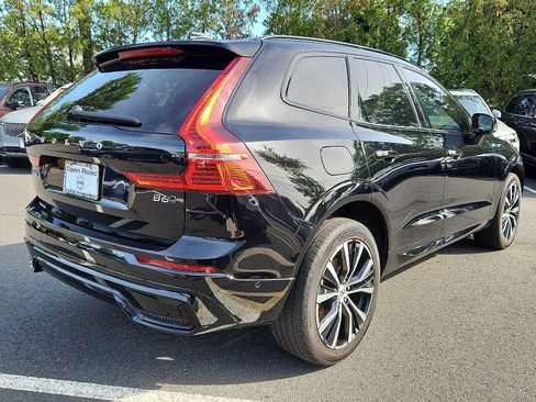 Certified 2023 Volvo XC60 B6 Ultimate w/ Climate Package AWD/4WD image 6