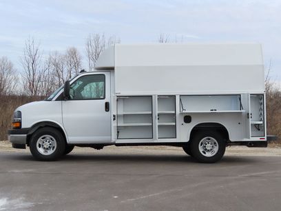New 2026 Chevrolet Express 3500 w/ Power Convenience Package