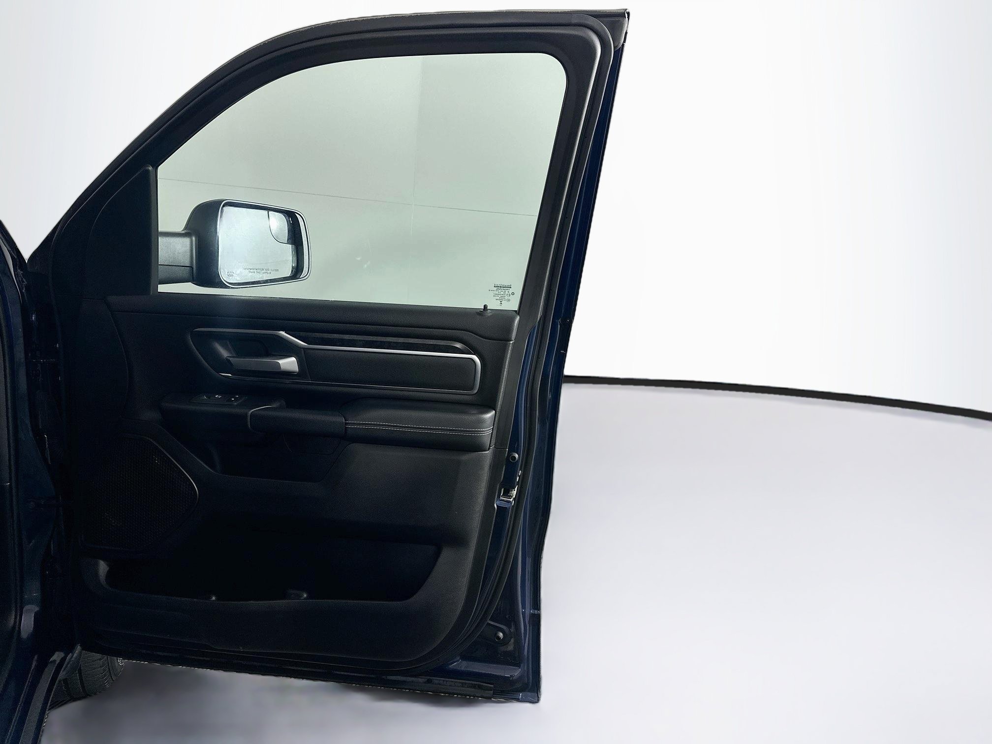 Used 2024 RAM 1500 Big Horn AWD/4WD image 32