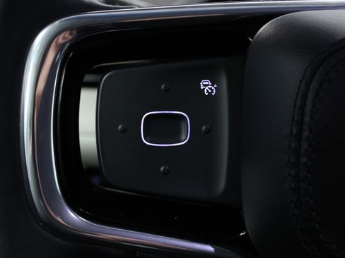 Used 2024 Lincoln Nautilus Reserve image 20