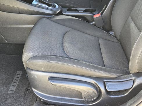 Certified 2024 Kia Forte LXS w/ LXS Technology Package image 26