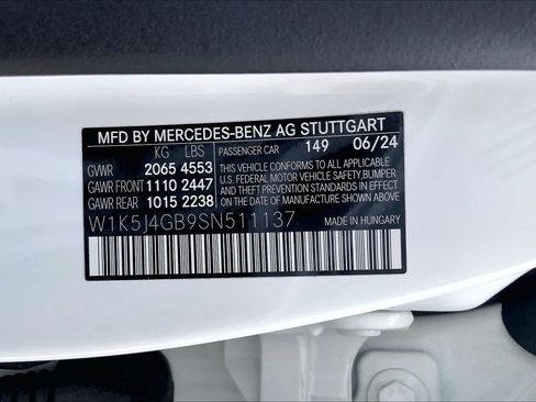 Used 2025 Mercedes-Benz CLA 250 image 33