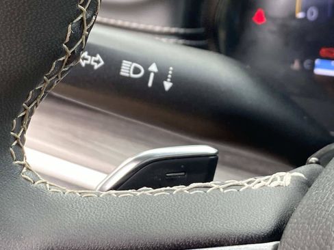 Used 2023 Jeep Grand Cherokee Limited AWD/4WD image 20
