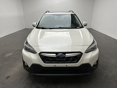 Used 2023 Subaru Crosstrek 2.5i Limited w/ Moonroof Package image 3