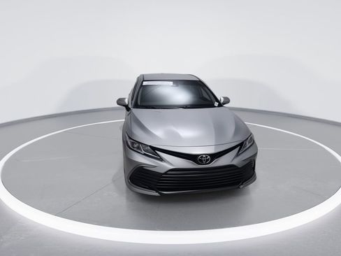 Used 2022 Toyota Camry LE w/ Convenience Package AWD/4WD image 3