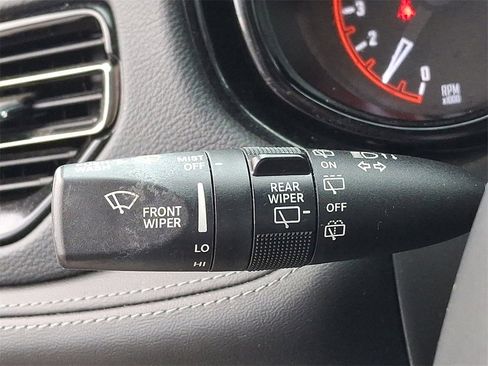 Used 2022 Dodge Durango GT image 25