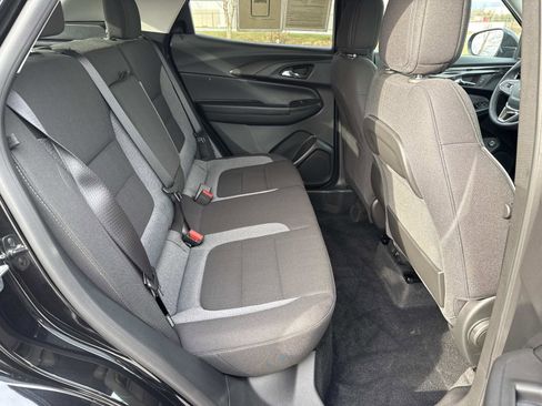 Used 2025 Chevrolet TrailBlazer LT w/ Convenience Package image 19