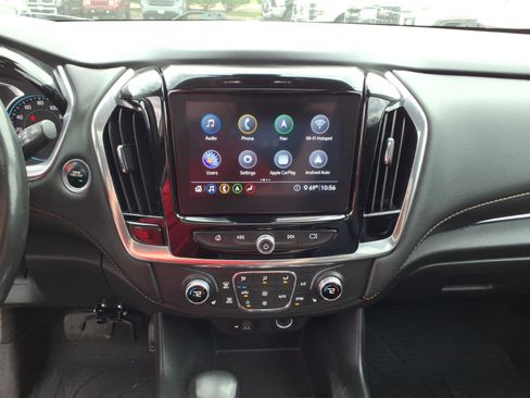 Used 2021 Chevrolet Traverse LT w/ LT Premium Package AWD/4WD image 10