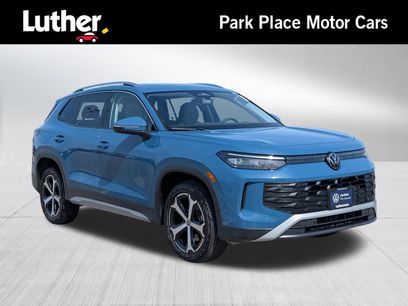 Certified 2025 Volkswagen Tiguan SE