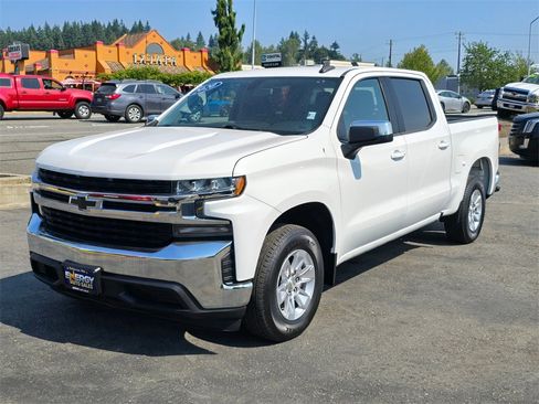 Used 2020 Chevrolet Silverado 1500 LT w/ All-Star Edition image 3