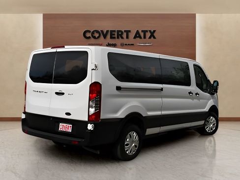 Used 2023 Ford Transit 350 XLT RWD image 5