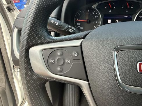 Used 2022 GMC Terrain SLE w/ Driver Convenience Package FWD image 30