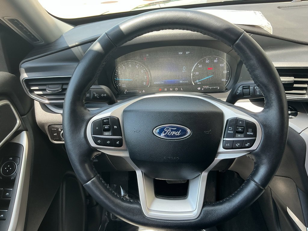 Used 2023 Ford Explorer XLT w/ Equipment Group 202A AWD/4WD image 12