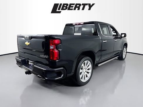 Used 2021 Chevrolet Silverado 1500 High Country w/ Technology Package image 7