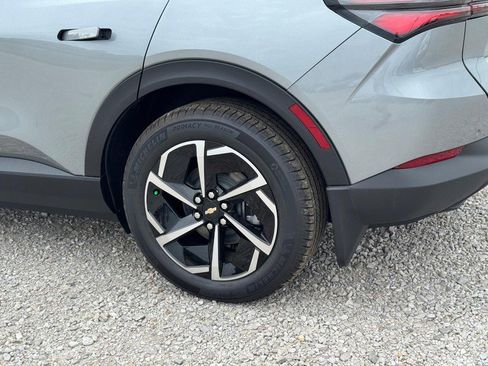 New 2026 Chevrolet Equinox EV LT image 4