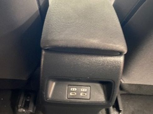 Used 2023 Toyota Corolla LE FWD image 13