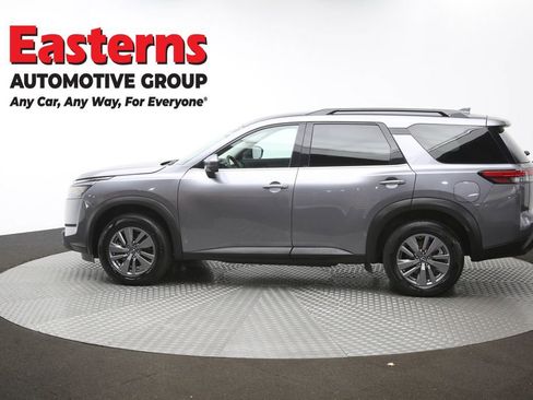 Used 2025 Nissan Pathfinder SV FWD image 61