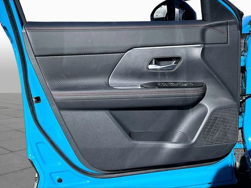 New 2026 Nissan Kicks SR w/ SR Premium Package FWD image 10