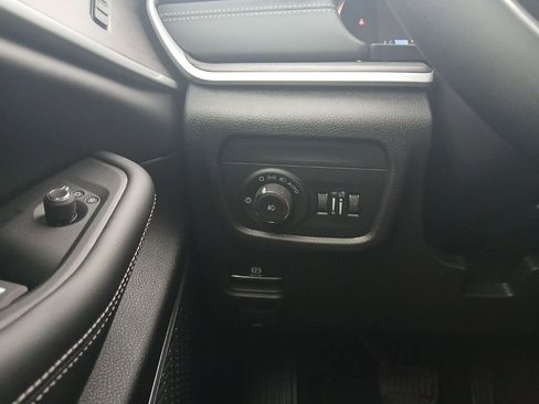 New 2026 Jeep Grand Cherokee Limited image 12