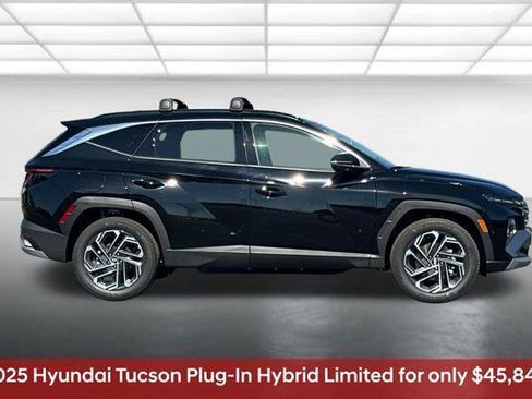 New 2025 Hyundai Tucson Limited image 3