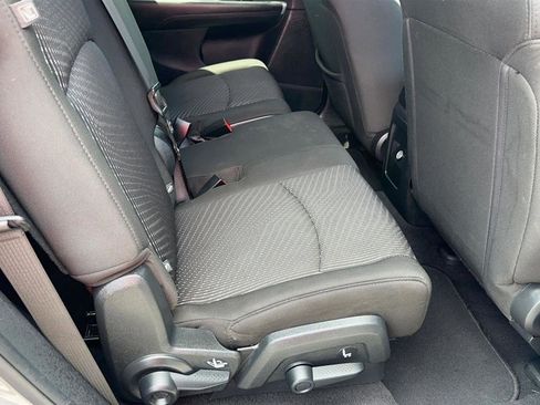 Used 2020 Dodge Journey SE w/ Blacktop Package FWD image 36