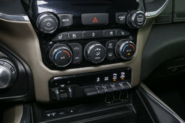 Used 2019 RAM 1500 Laramie AWD/4WD image 29