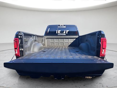 New 2026 RAM 2500 Big Horn AWD/4WD image 28