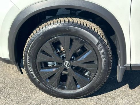 Certified 2023 Nissan Rogue SV w/ SV Premium B Package image 10