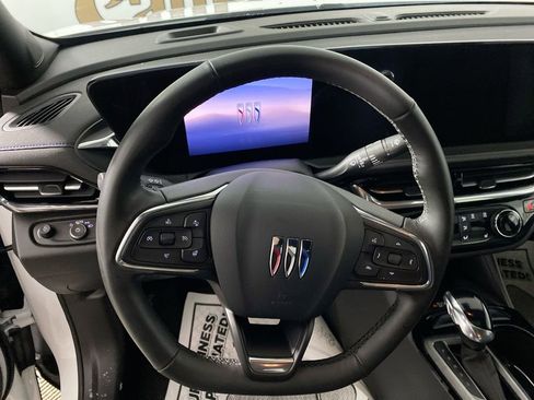 Used 2024 Buick Envista Sport Touring w/ Convenience I Package image 14