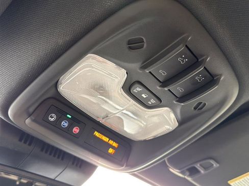 Used 2024 GMC Canyon AT4 w/ Canyon Safety Plus Package image 29