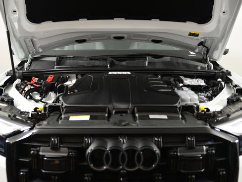 Certified 2025 Audi Q7 2.0T Premium Plus w/ Premium Plus Package image 14