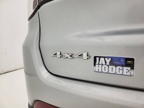 Used 2025 Jeep Compass Limited AWD/4WD image 27