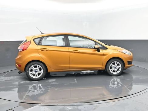 Used 2016 Ford Fiesta SE FWD image 4