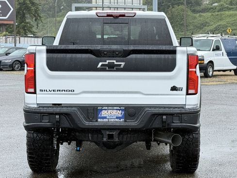 New 2026 Chevrolet Silverado 2500 ZR2 w/ ZR2 Bison Edition AWD/4WD image 4