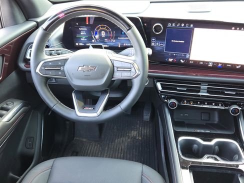 Used 2024 Chevrolet Traverse Z71 w/ Enhanced Driving Package image 31