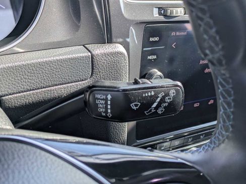 Used 2019 Volkswagen e-Golf SE w/ Driver Assistance Package FWD image 25