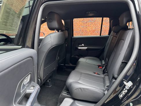Certified 2024 Mercedes-Benz GLB 250 4MATIC image 22