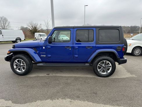 Used 2018 Jeep Wrangler Unlimited Sahara w/ Cold Weather Group image 2