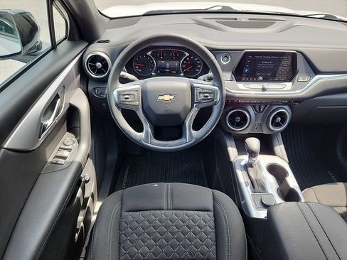 Used 2021 Chevrolet Blazer LT FWD image 11