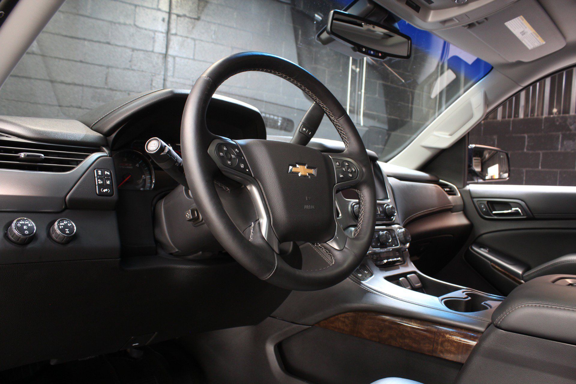 Used 2015 Chevrolet Tahoe LT AWD/4WD image 25