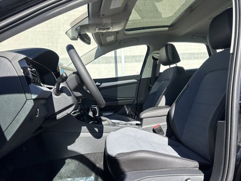 New 2026 Volkswagen Jetta SE image 9